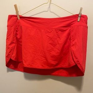 Athleta red large swim skirt